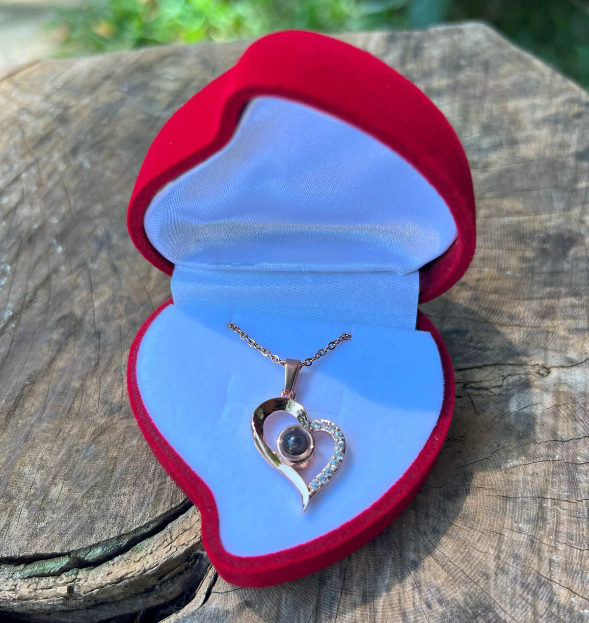 ❤️ Collar “Te Amo” en 100 Idiomas + Caja de Lujo